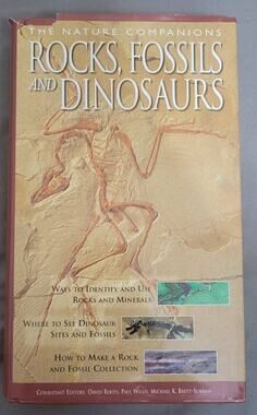 The Nature Companions Rocks, Fossils, and Dinosaurs Book Hardback